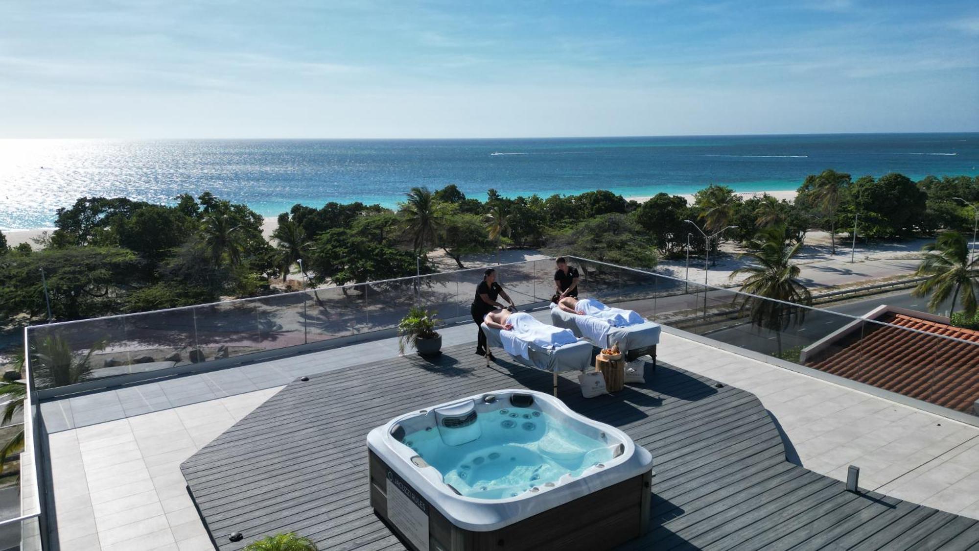 O Condominium Beachfront Residences, By Bocobay Aruba Palm Beach Exterior foto